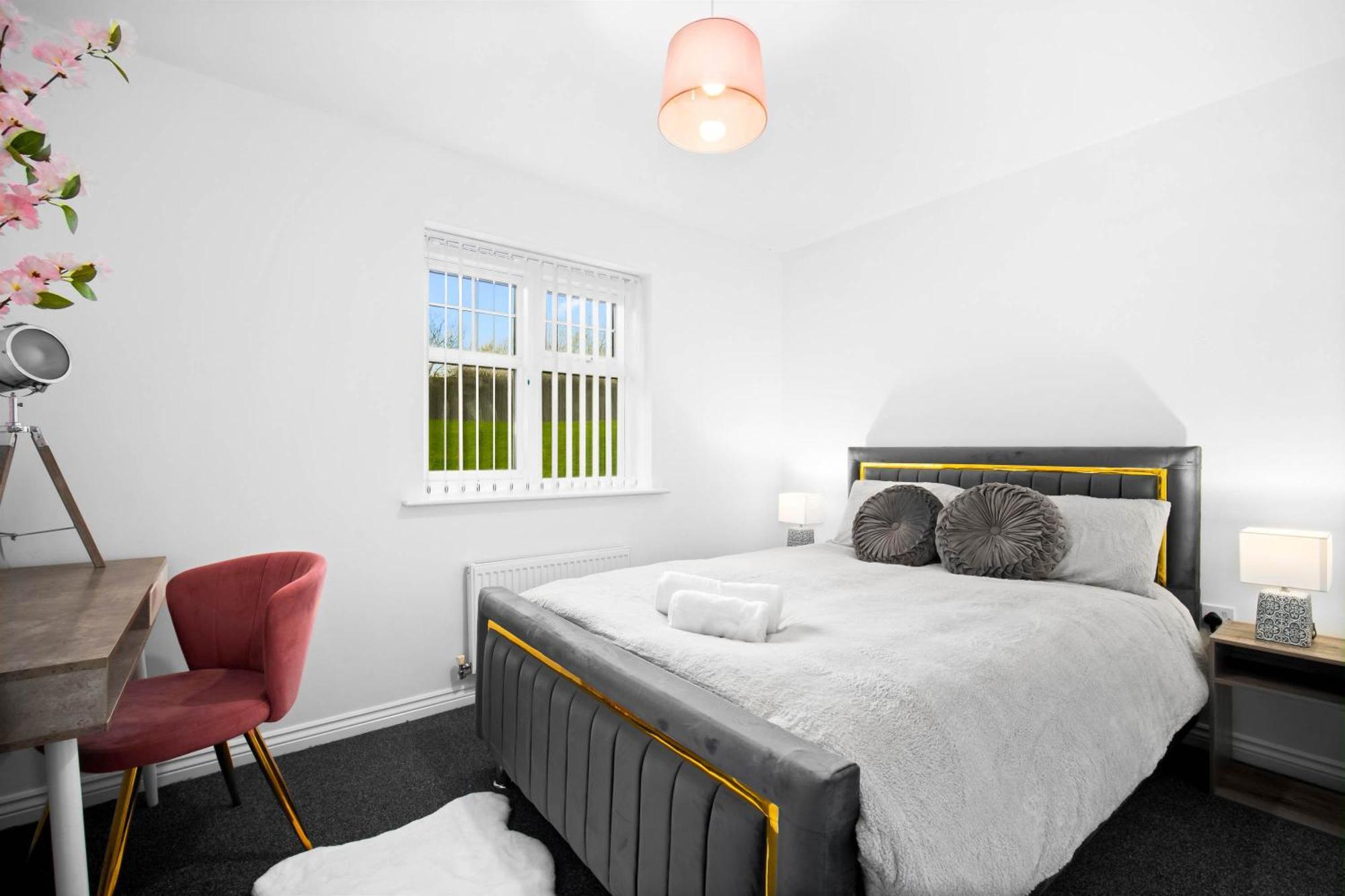 Harmony House 3 Bedroom New Build For Families, Contractors, Black Country Museum Sleeps 6 تيبتون المظهر الخارجي الصورة