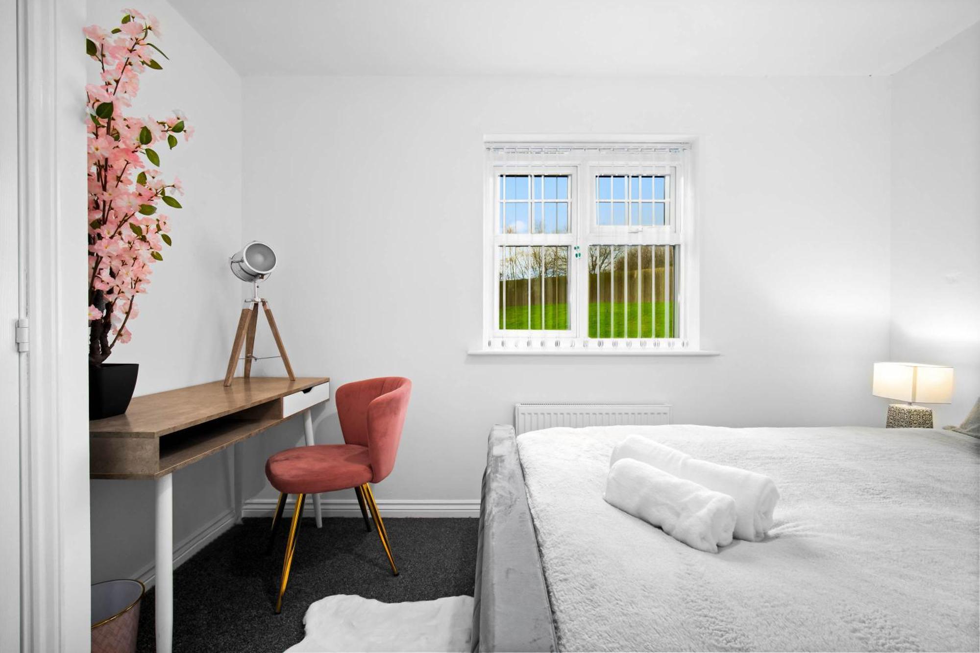 Harmony House 3 Bedroom New Build For Families, Contractors, Black Country Museum Sleeps 6 تيبتون المظهر الخارجي الصورة