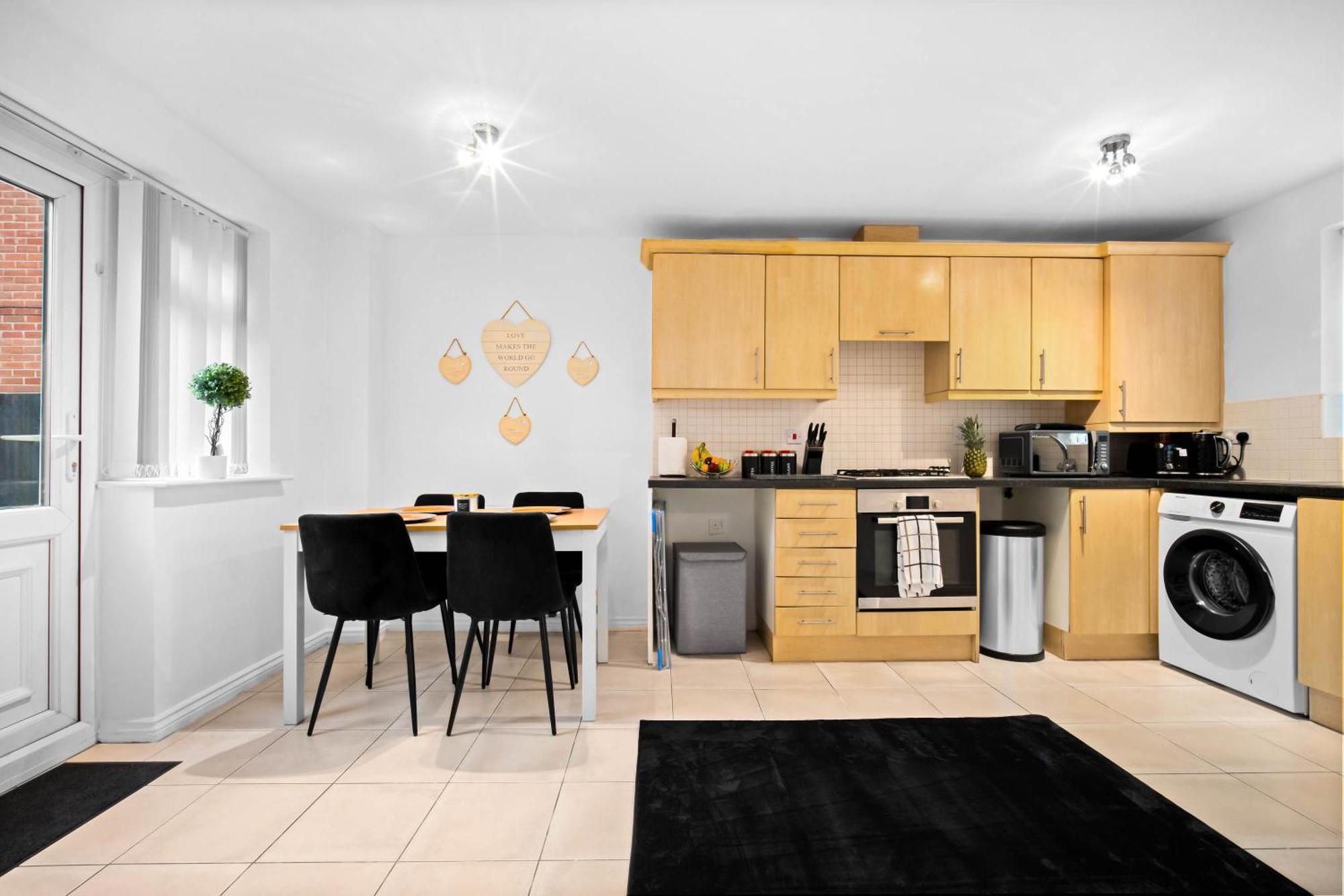Harmony House 3 Bedroom New Build For Families, Contractors, Black Country Museum Sleeps 6 تيبتون المظهر الخارجي الصورة
